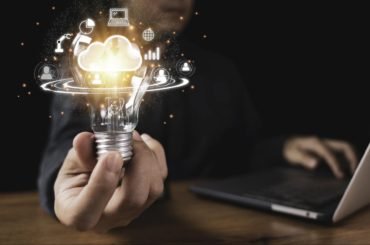 Evolution-of-Salesforce-over-a-period-of-time-metaoups